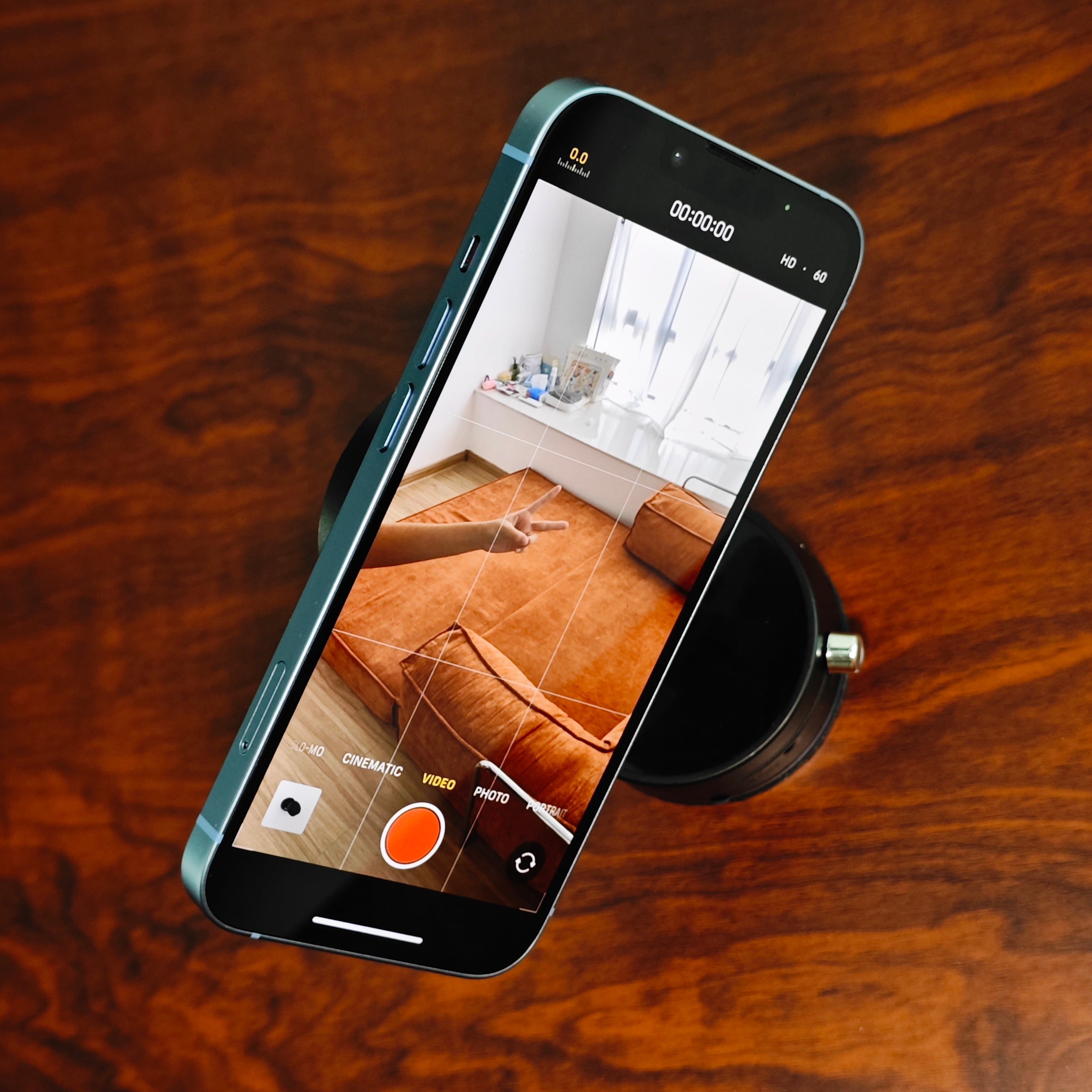 MagSafe-Phone-Mounts-Stands Magwink