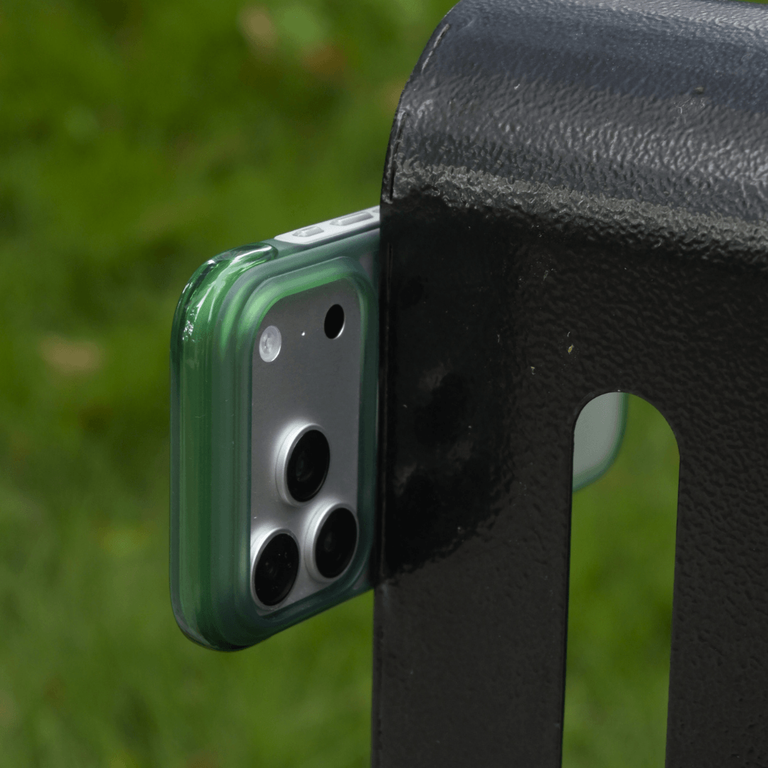 Magwink 360° Stand MagSafe Case for iPhone 17 Pro / Pro Max