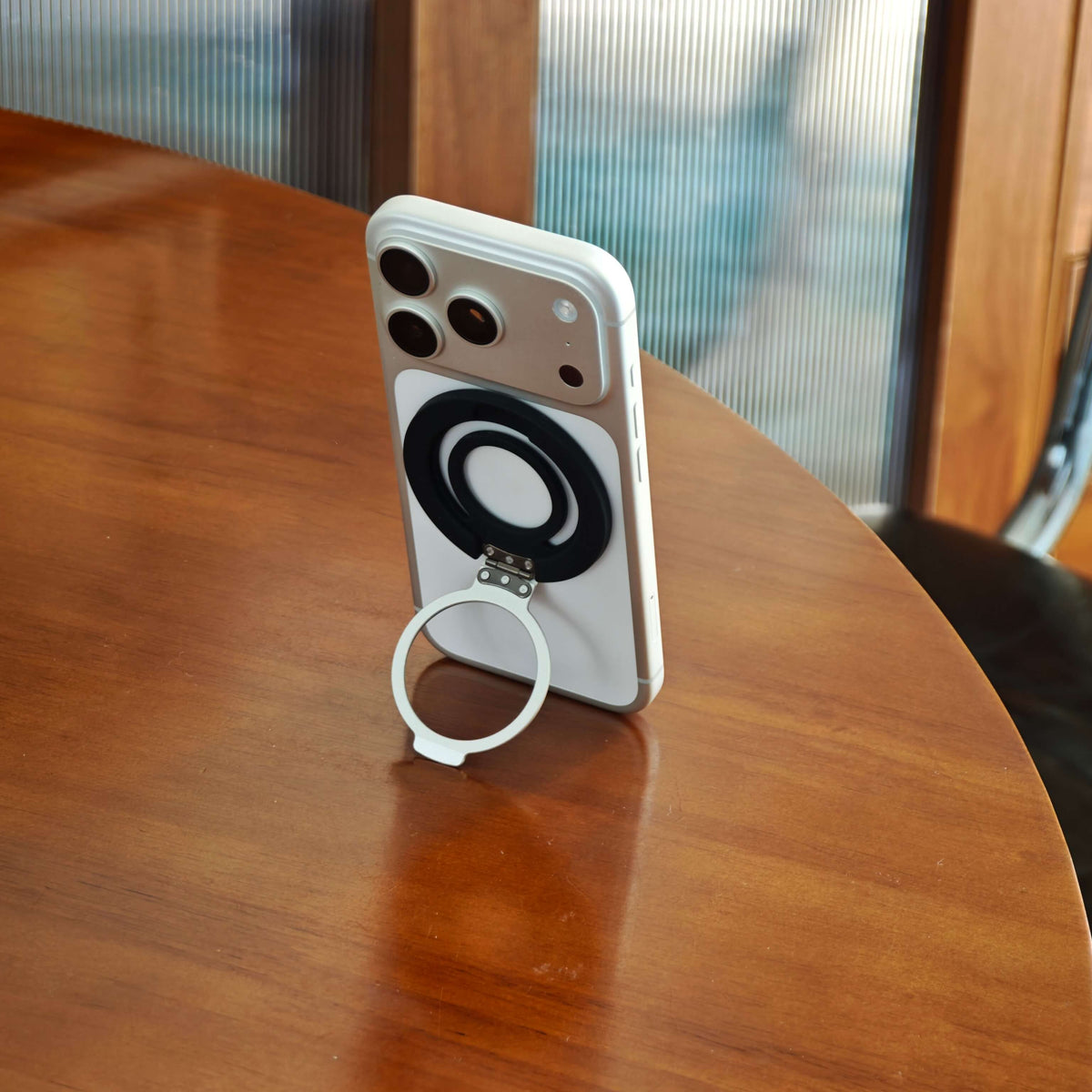 Magwink Silicone MagSafe Phone Ring Grip & Stand